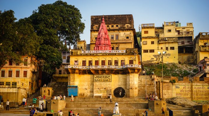 Varanasi Ek Khoj – An unforgettable experience Morning at one of the ghats.