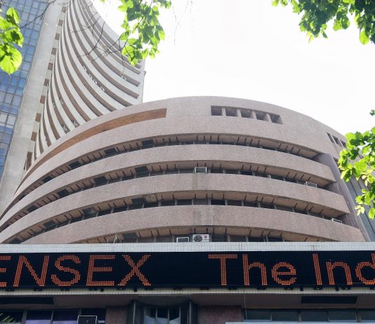 Demonetisation Blues – Sensex Closes At 6 Month Low sensex down due demonetisation