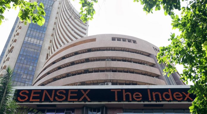 Demonetisation Blues – Sensex Closes At 6 Month Low sensex down due demonetisation