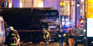 Lorry Drives Into Berlin Market Bustling With Christmas Shoppers – 9 Killed Berlin Market