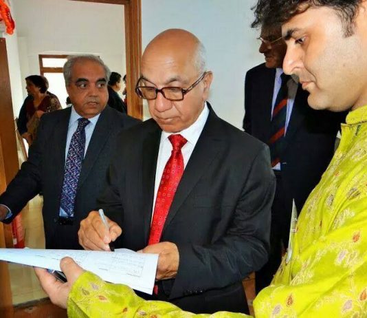 DeMonetisation Stress – British MP Calls On India To End Uncertainty Demonetisation Stress - British MP