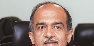 SC Irked Over Prashant Bhushan’s plea for Justice Khehar’s Recusal lawyer prashant bhushan