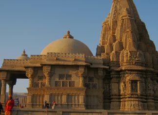 As Temple Donations Dip, Managements Initiate Steps To Go Cashless temple donations dwarka temple