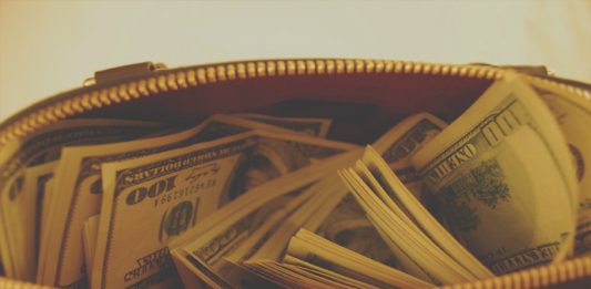 Impress People With Your Mind, Not Your Wealth! wealthy gulf arabs