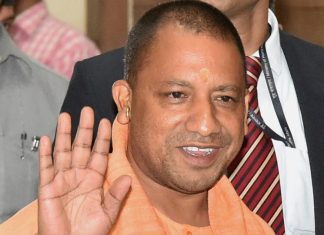 Adityanath’s Hospital Visit To Acid Survivor Gives Sneak Peak Into His Good Governance Intent chief-minister-yogi-adityanath