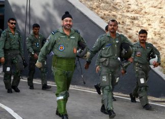 IAF Chief Takes To The Skies, Leads The ‘Missing Man’ Formation Flypast Missing Man Formation