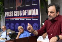 Calling CBI Case ‘Ridiculous and Concocted’ Roy Vows To Fight, Demands Time Bound Enquiry Journalists protest CBI raids