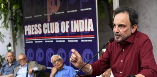 Calling CBI Case ‘Ridiculous and Concocted’ Roy Vows To Fight, Demands Time Bound Enquiry Journalists protest CBI raids