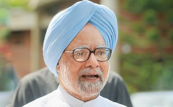 Ex PM Manmohan Singh Demands Modi Apologise To The Nation for Pakistan Conspiracy Allegation Prime Minister Manmohan Singh demands apology from modi