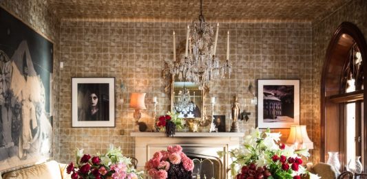 Can India Take Advantage Of The American-Chinese Trade War? wooden furniture