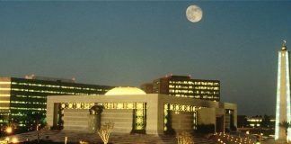 Company That Earns More Than Apple, Amazon & Google Combined Saudi Arabian Co. Aramco