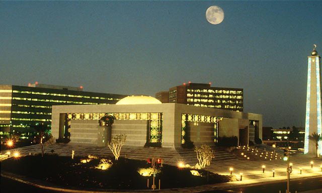 Company That Earns More Than Apple, Amazon & Google Combined Saudi Arabian Co. Aramco