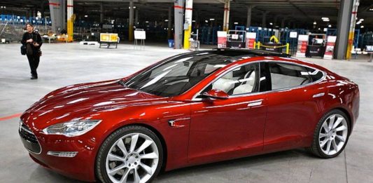 Elon Musk Brings Cheer To Tesla’s Indian Fans – Car To Be On Road In 2020 Elon Musk's Tesla Electric Car For India
