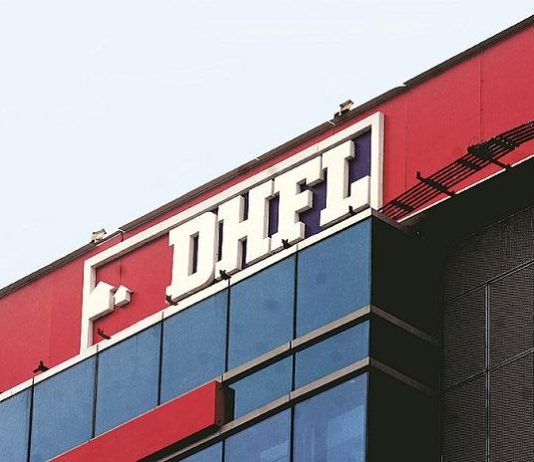 Over 1 Lakh People Holding DHFL FD’s Spend Sleepless Nights DHFL signboard