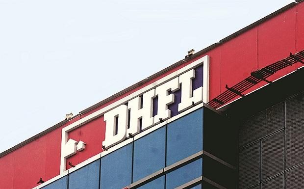 Over 1 Lakh People Holding DHFL FD’s Spend Sleepless Nights DHFL signboard