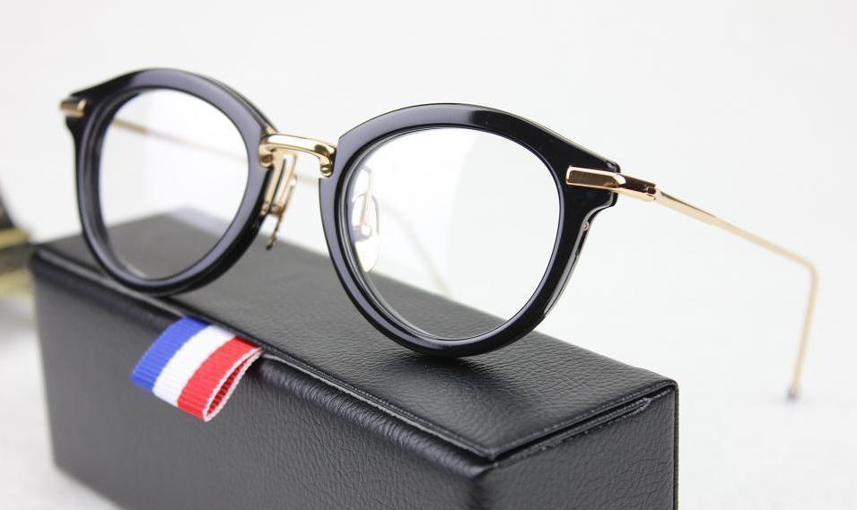 Topmost Useful Tips To Buy The Best Eyeglasses Online