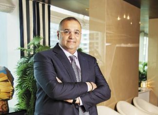 While Poor Trudged, DHFL Caravan Covered 180 Kms, Zipping Past Police Amidst Lockdown DHFL-Kapil-Wadhawan