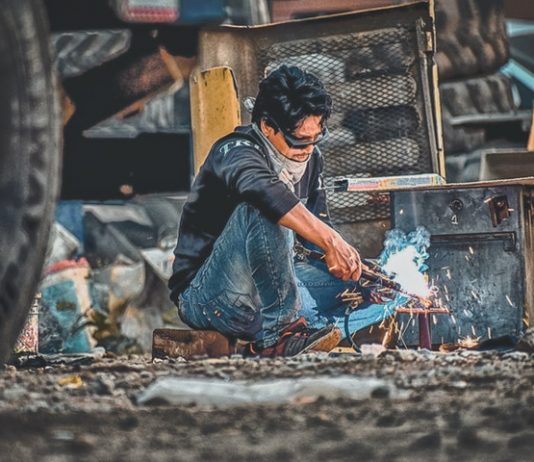 Workers’ Rights Set To Diminish As Labour Laws Make Way For Recovery | India Indian Labour Laws