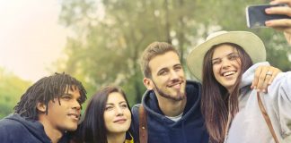 Best Phone Under Rs 30,000 – OnePlus Nord vs Realme X3 SuperZoom? One Plus Nord vs Realme X3