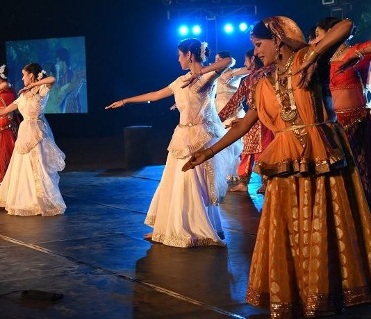 A Dancer And Bureaucrat – Rare Combo In Padma Shri Shovana Kathak Guru Shovana Narayan