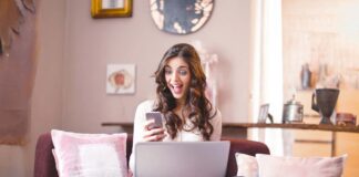 How To Stay Connected With Family That Lives In Another State Stay connected with family