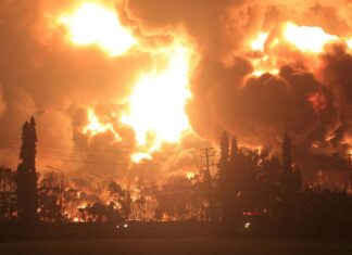 Explosion in Indonesian Oil Refinery Leaves Several Injured Indonesia Refinery fire