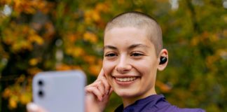 Best Course Of Therapy For Brain Cancer | 08 June, The World Brain Tumor Day A Smiling woman