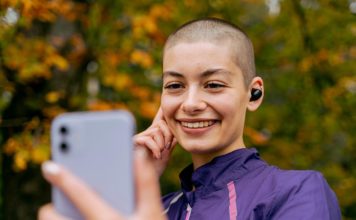 Best Course Of Therapy For Brain Cancer | 08 June, The World Brain Tumor Day A Smiling woman