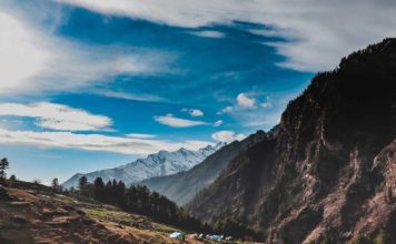 Mountain Tourism in India – The Pristine Himalayas Beckon World Tourists mountains of India