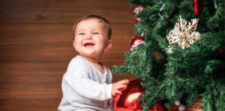 4 Ways To Plan For Holidays With A New Family Member Kid - New family member