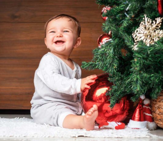 4 Ways To Plan For Holidays With A New Family Member Kid - New family member