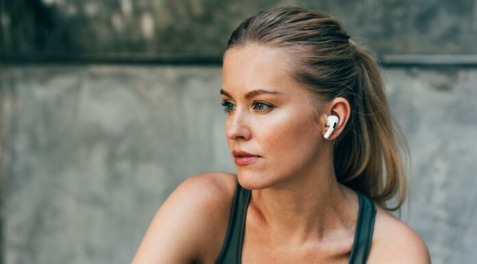 Heading Out For A Trip? Choose From These Trendy Wireless Earbuds Trendy Wireless Earbuds