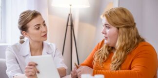 Recommended Diet And Foods That Every Diabetic Must Know Counselling session in progress