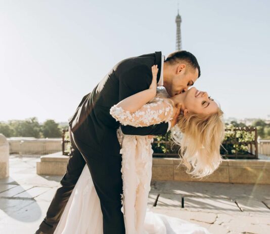 Top 10 Most Romantic Ways To Kiss Your Partner Most Romantic Ways To Kiss Your Partner