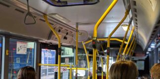 How To Make Public Transport Commuting More Enjoyable? Public Transport commuting