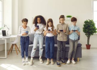 Digital Distractions – A Disturbing Trend That Is Destroying Gen Alpha Digital Distractions