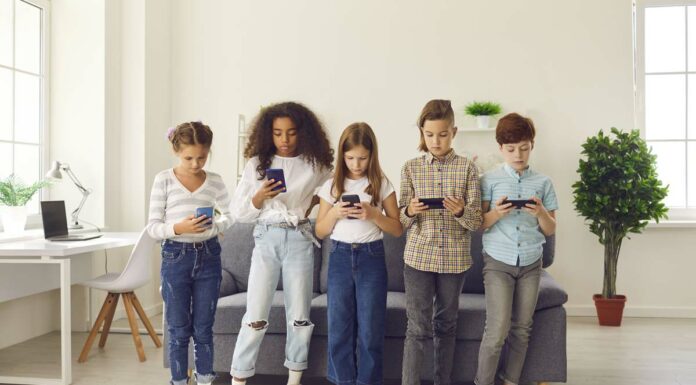 Digital Distractions – A Disturbing Trend That Is Destroying Gen Alpha Digital Distractions