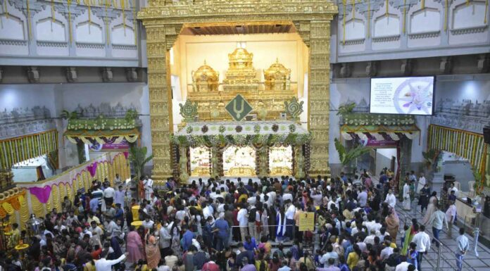 Lakhs Throng ISKCON Temple In Bangalore On Janmashtami ISKCON Temple