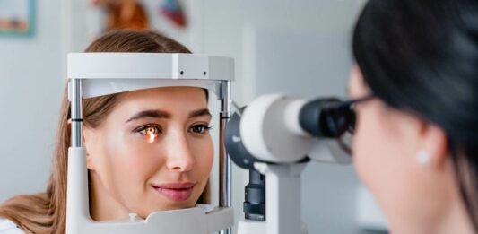 What is Cataract And How To Prevent It? Grainy Eyes