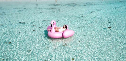 5 Tips For Keeping Your Cool In Summer Heat Cooling off in Summer Heat