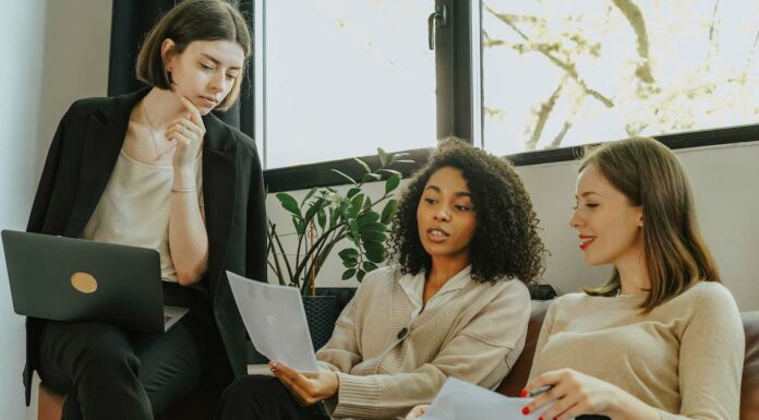 5 Essential HRM Practices Every Company Should Implement Women talking business
