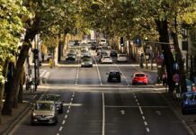 Top 7 Tips To Follow For Safe Driving Safe Driving in Traffic