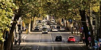 Top 7 Tips To Follow For Safe Driving Safe Driving in Traffic