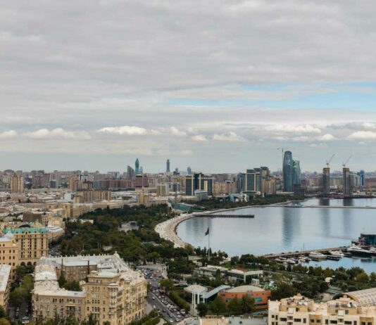 Blown Away By Baku’s Bliss, Azerbaijan Vista de Baku Azerbaijan