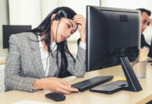 Unlocking Success in Trading Online: Essential Tips and Strategies A Woman trading online