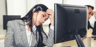 Unlocking Success in Trading Online: Essential Tips and Strategies A Woman trading online