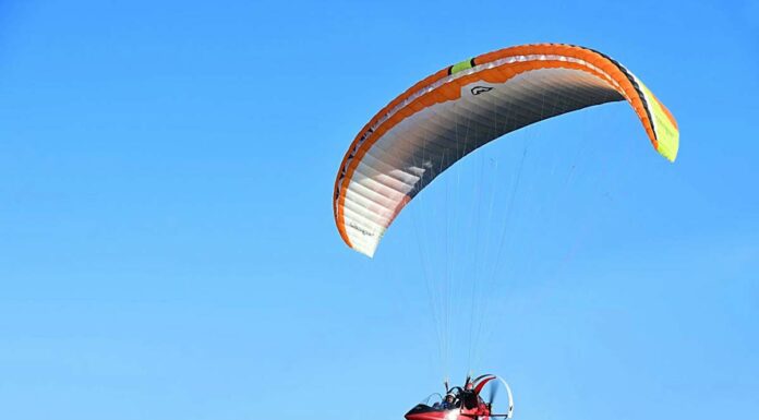 Hollowing The Man Behind The Machine Charger Trika