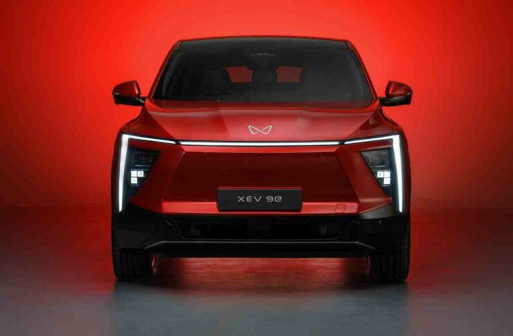 Mahindra xev electric car