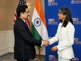 Birla receives Global Leadership Award at USISPF 2025.