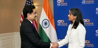 Kumar Mangalam Birla Receives Global Leadership Award from USISPF Birla receives Global Leadership Award at USISPF 2025.
